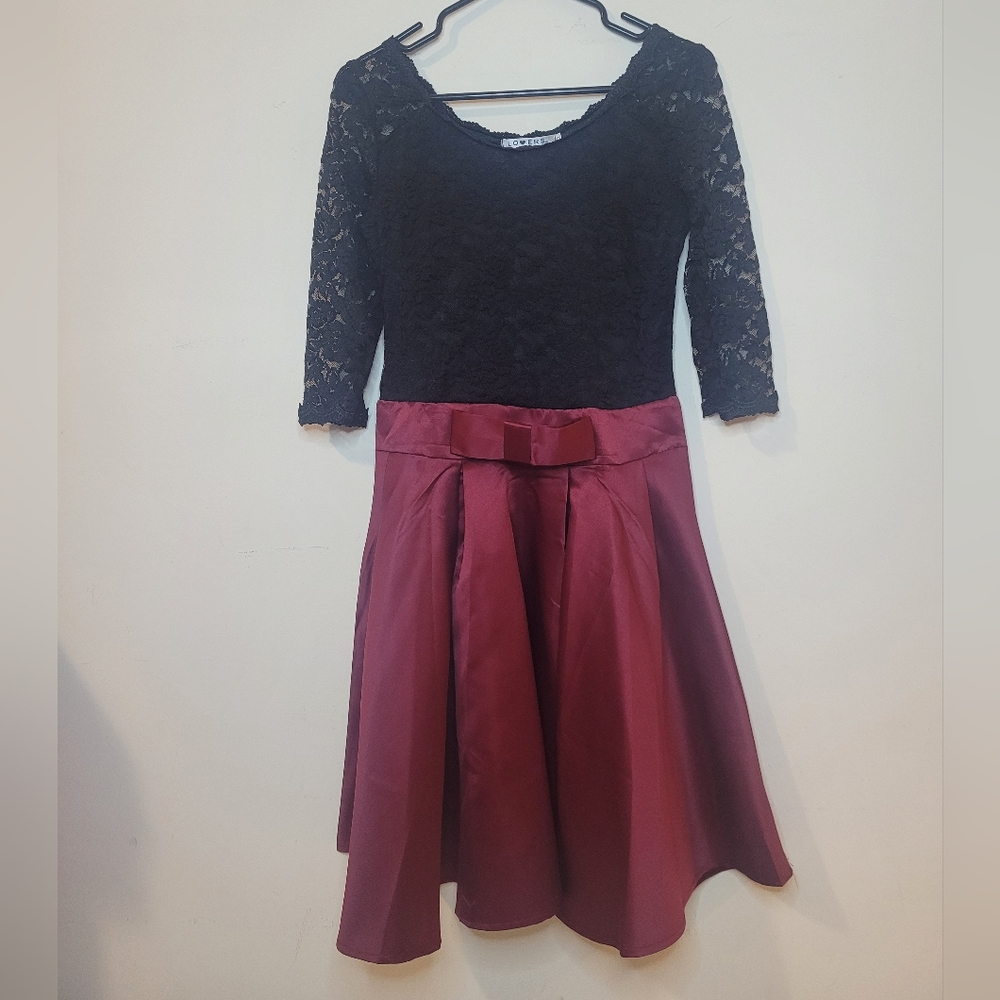 Holiday lace dress